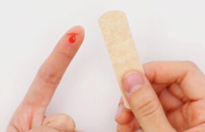 Giải mã ý nghĩa giấc mơ thấy bị đứt tay thấy chảy máu 2 Ý nghĩa khi mơ thấy người thân đứt tay chảy máu