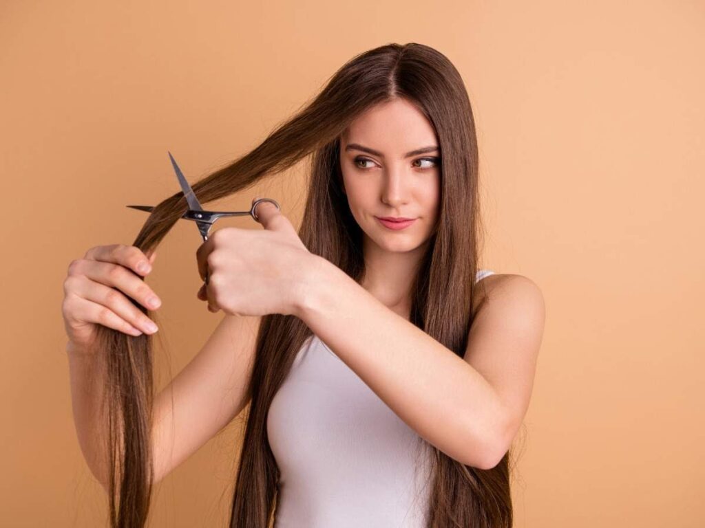 Nên cắt tóc vào ngày nào là hợp phong thủy 1 Cắt tóc ngày nào để giữ vận may